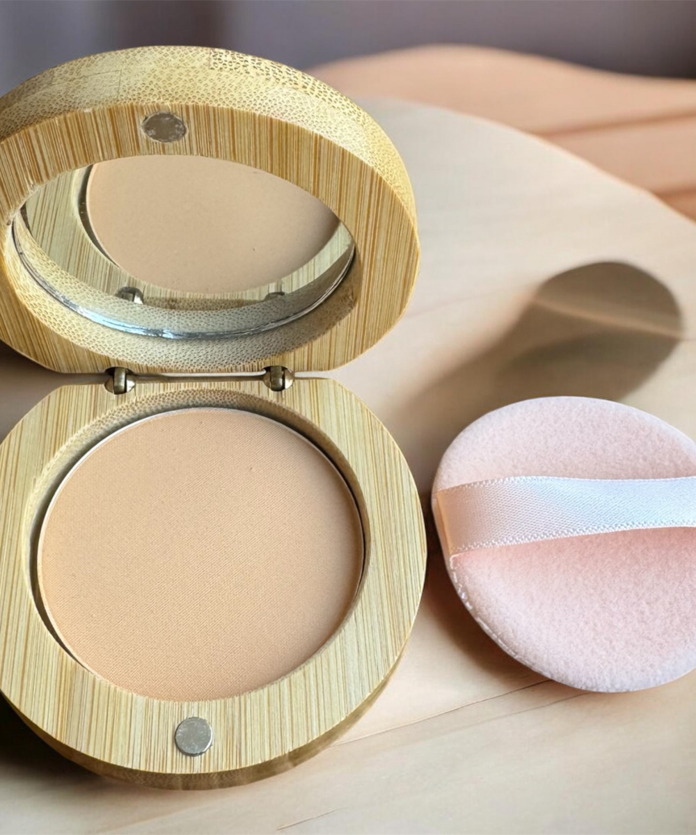 Poudre Compacte Minérale SOLEIL – Teint Mat, Naturel & Soin de la Peau