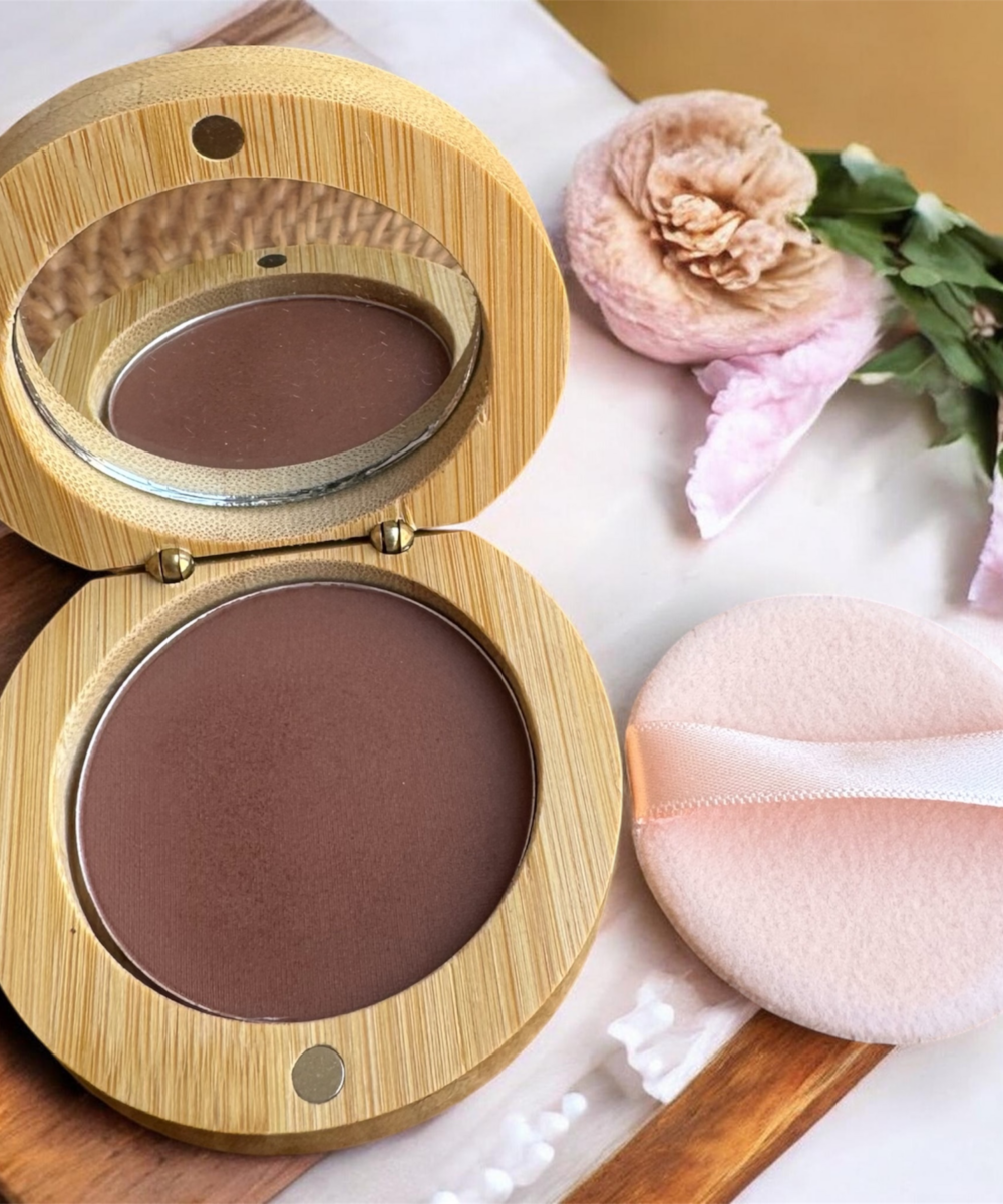 Poudre Compacte Minérale ÉCLIPSE – Teint Mat, Naturel & Soin de la Peau